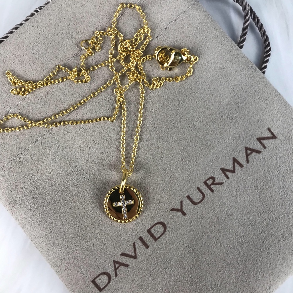 David Yurman corss Necklace in 18K Yellow Gold with Pavé Blue Sapphir